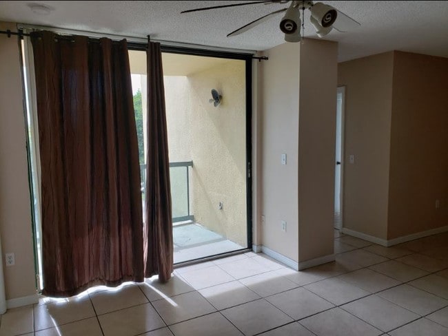 Foto del edificio - 11750 SW 18th St