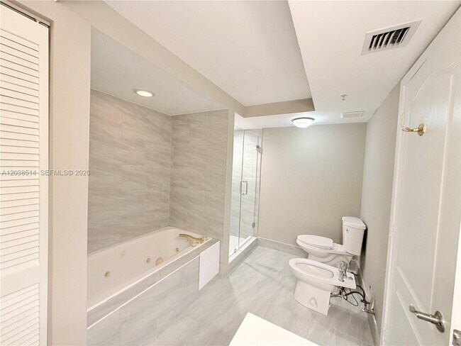 Foto del edificio - 1800 Sunset Harbour Dr