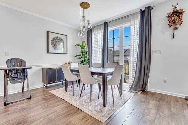 Foto del edificio - 1 Larkspur Ln