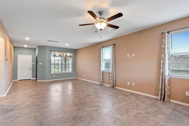 Building Photo - 23744 Via Maria Dr