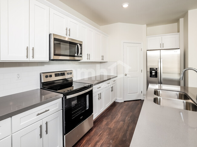Building Photo - 6505 Enlightenment Drive