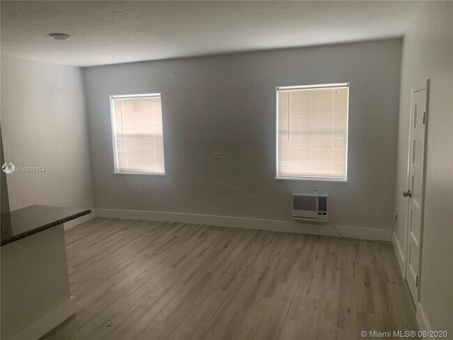Building Photo - 690 NE 61st St
