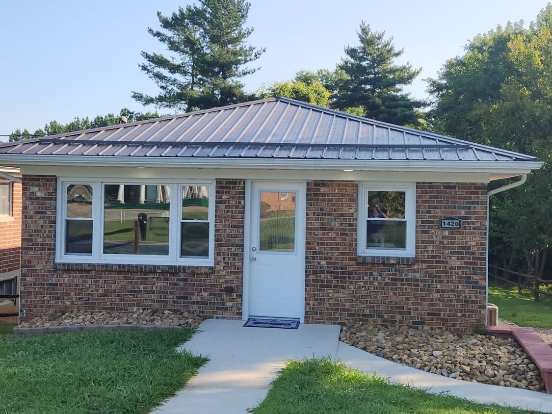 Image showcasing Penthouses for Sale in Los Angeles - RubyHome