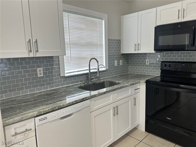 Foto del edificio - 2231 NW 7th Pl