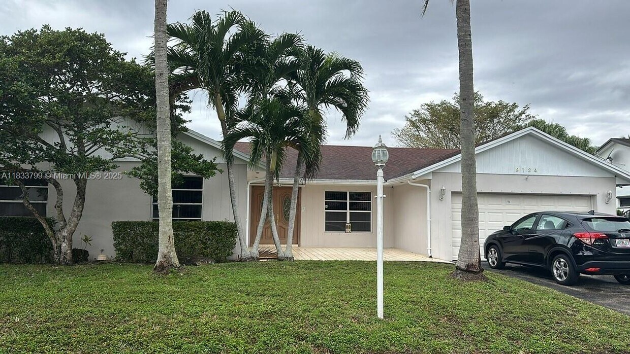 Primary Photo - 9724 SW 114th Ct