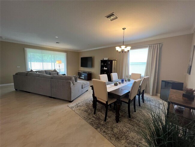 Foto del edificio - 5419 Grand Cypress Blvd