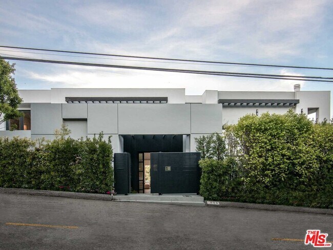 Foto del edificio - 930 N Tigertail Rd