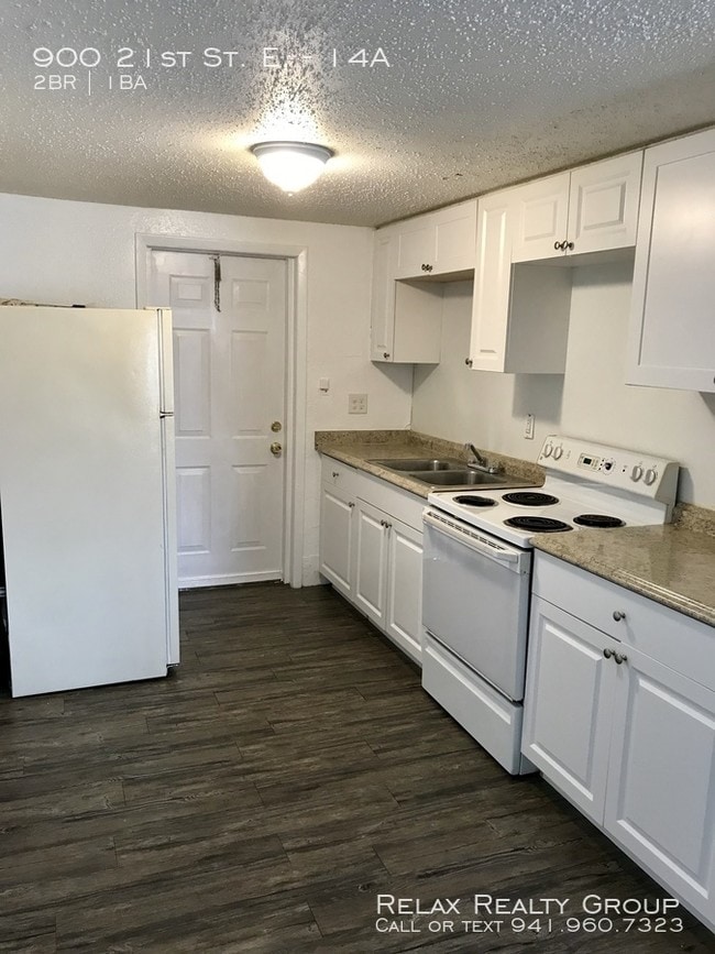 Building Photo - Affordable 2 Bed, 1 Bath Duplex
