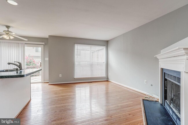 Building Photo - 11060 Doubleday Ln