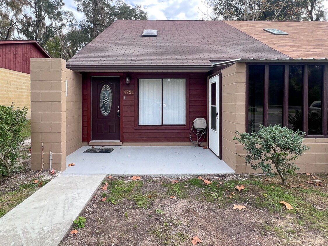 4721 SW 67th Terrace, Gainesville, FL 32608 House Rental in