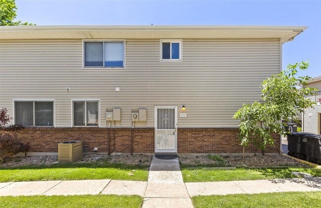 Foto del edificio - 9255 E Lehigh Ave