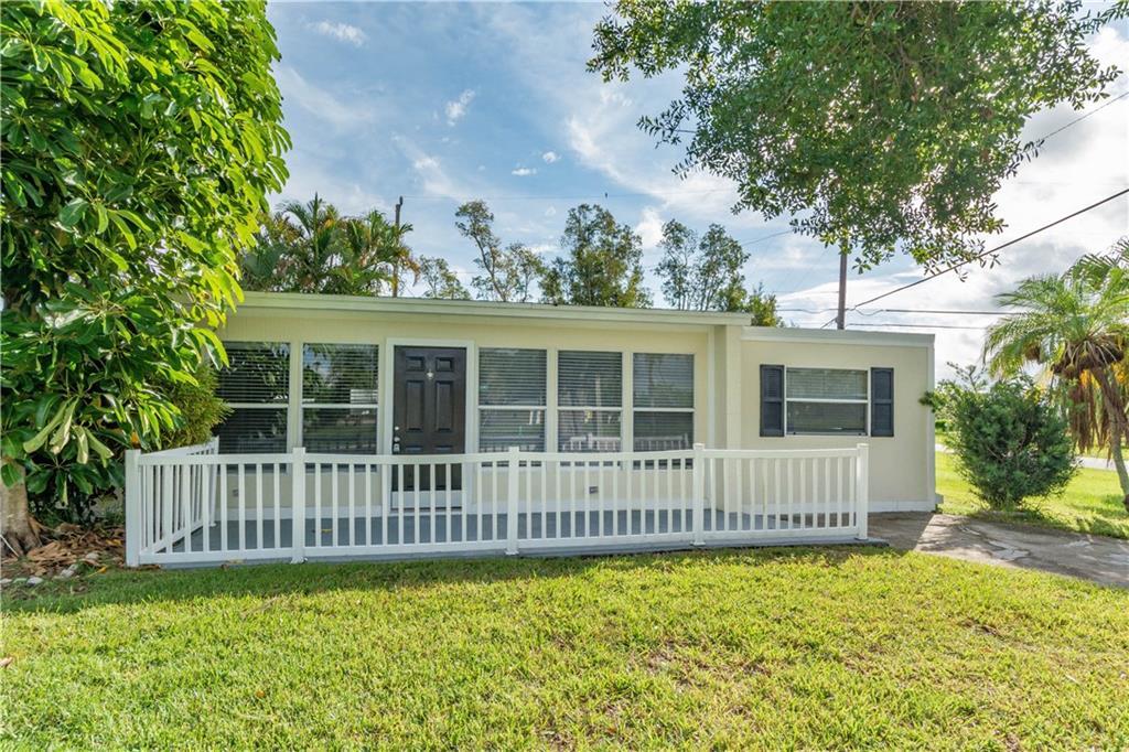 1510 4th Ave Vero Beach Fl 32960 House For Rent In Vero Beach Fl Apartments Com