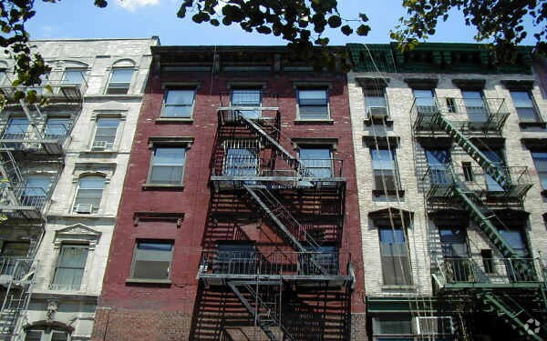 Foto del edificio - 29 Saint Marks Pl
