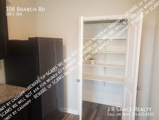 Building Photo - 308 Branch Rd