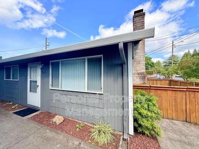 Photo - 900 Z St Townhome