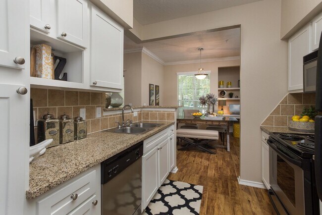 Building Photo - 2525 Turtle Creek Blvd