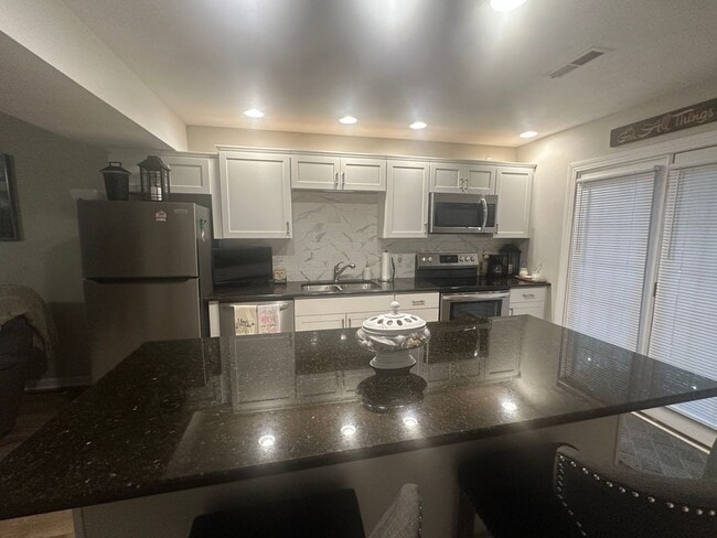 Building Photo - North Roanoke County!