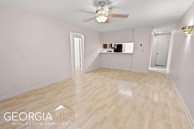 Building Photo - 372 Teal Ct