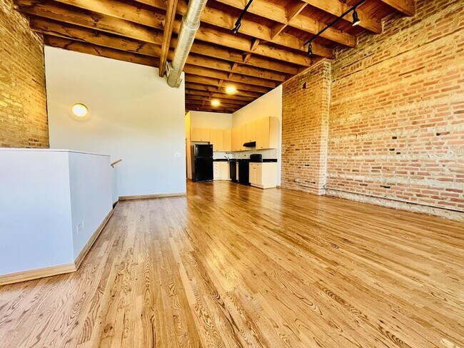Foto del edificio - 617 N Racine Ave