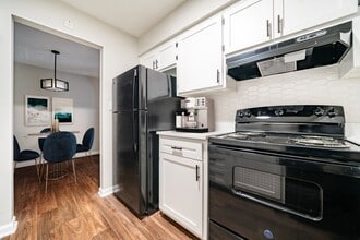 Building Photo - Mountain Place Apartments