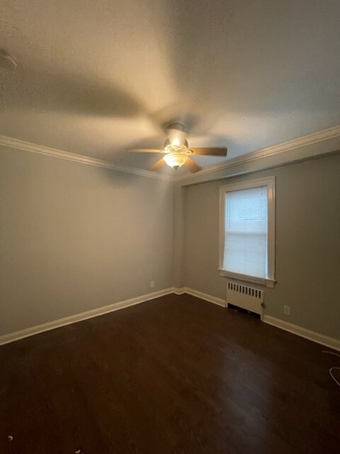Foto del edificio - 230 Hillside Pl