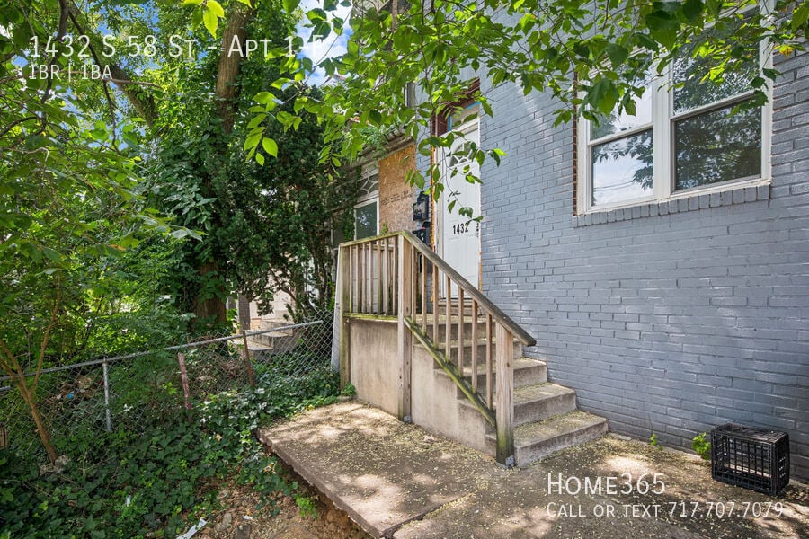 Primary Photo - 1432 S 58th St