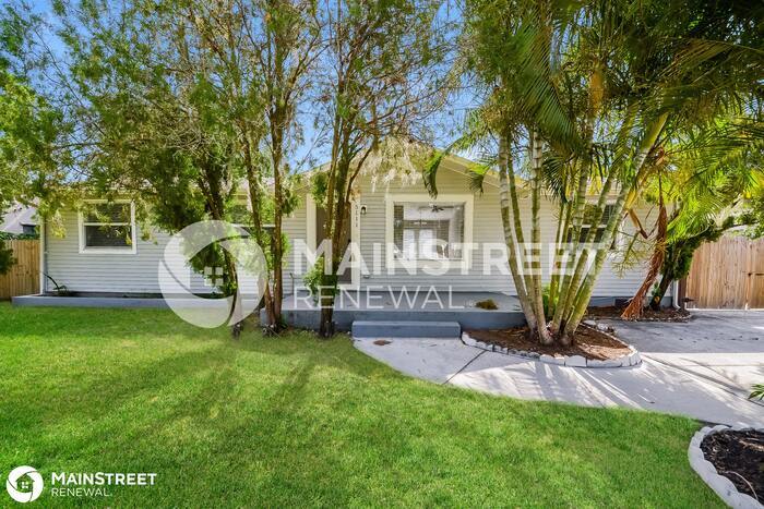 Foto principal - 5111 22nd St E, BRADENTON, FL 34203