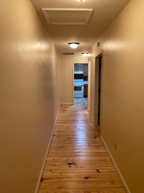 Foto del edificio - 2361 Hendersonville Rd