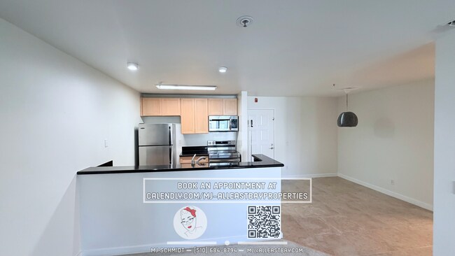 Foto del edificio - Remodled 1 bedroom 1 bath condo includes washer & dryer, water/garbage/parking!
