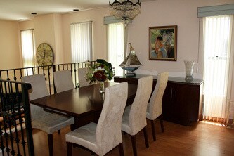 Foto del edificio - 15738 Devonshire St