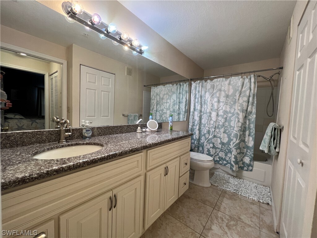 Building Photo - 11550 Villa Grand