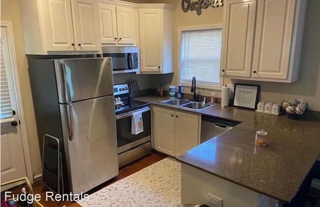 Building Photo - 1 br, 1 bath House - 301 Riley