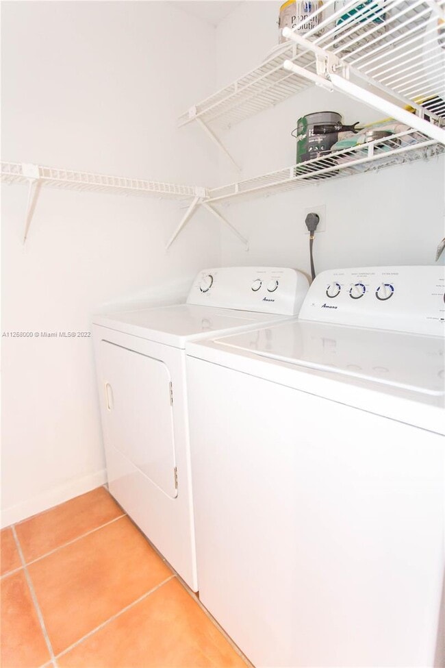 Building Photo - 7523 SW 109th Ave