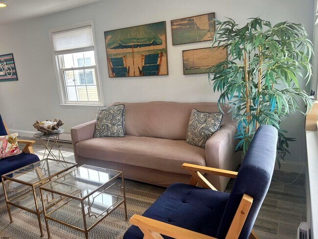 Foto del edificio - 119 N Iroquois Ave