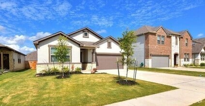 Building Photo - 113 Flexus Ln
