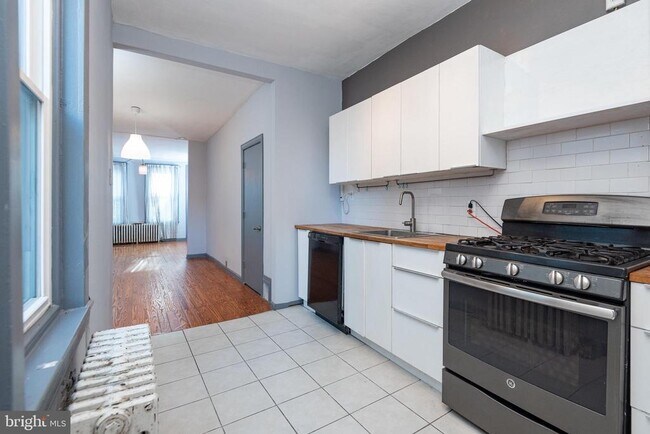 Foto del edificio - 1513 E Montgomery Ave