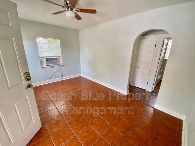Foto del edificio - 1310 28th St N