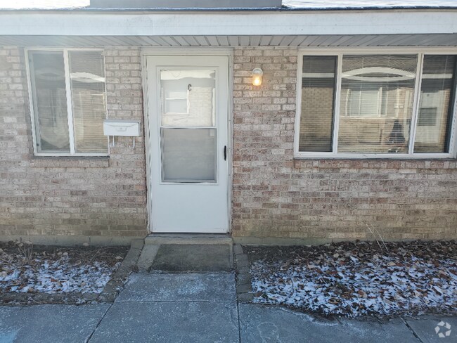 Building Photo - 2846 Joyce Ave