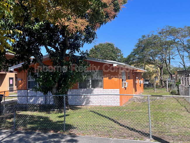 Foto del edificio - 2541 York St