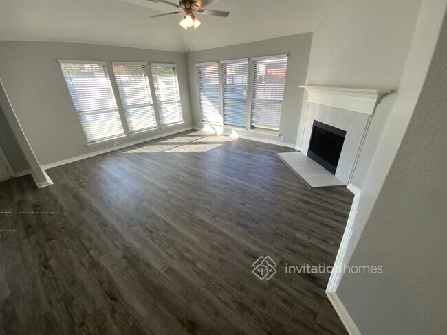 Foto del edificio - 915 Remington Ranch Rd