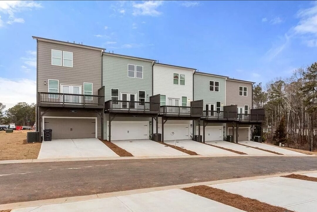 Foto principal - 913 Colton Dr