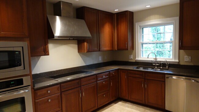 Kitchen - 3649 E Morningside Dr