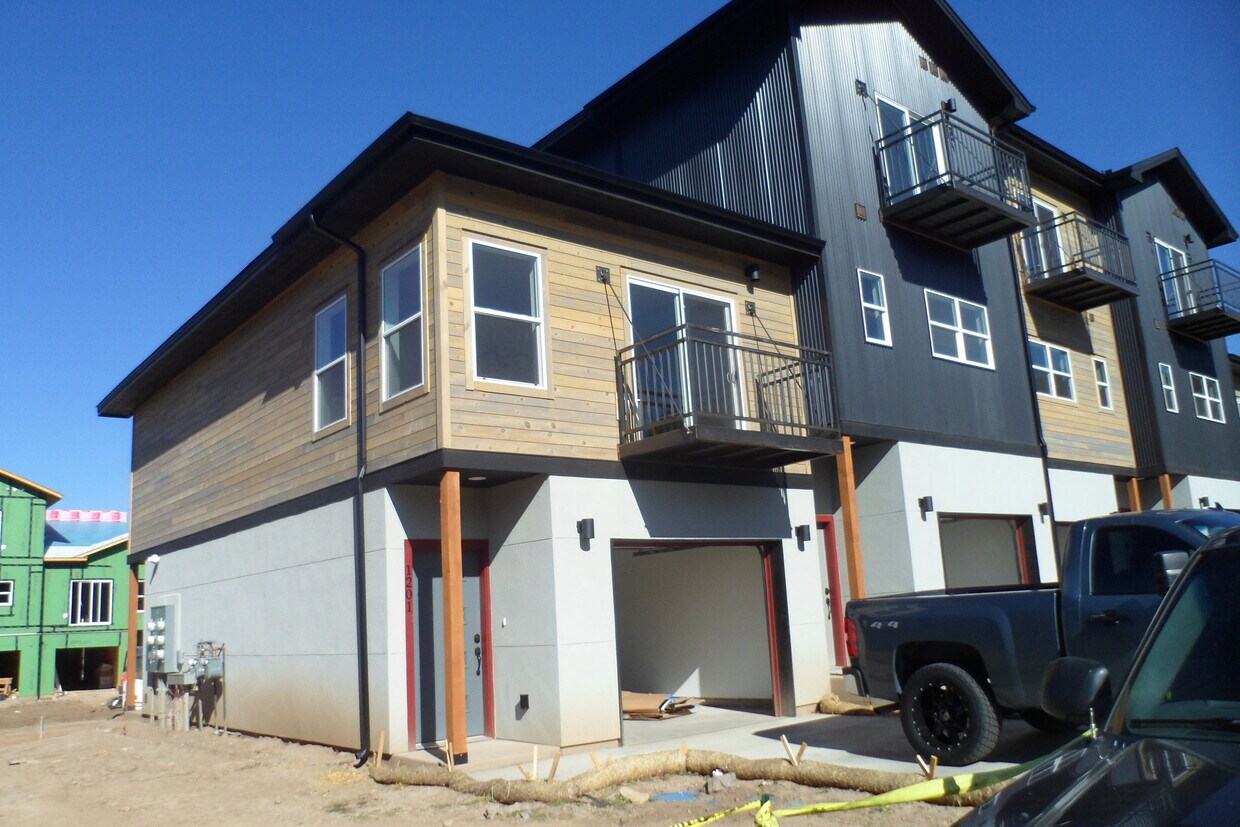 180 Metz Ln, Durango, CO 81301 Townhome Rentals in Durango CO