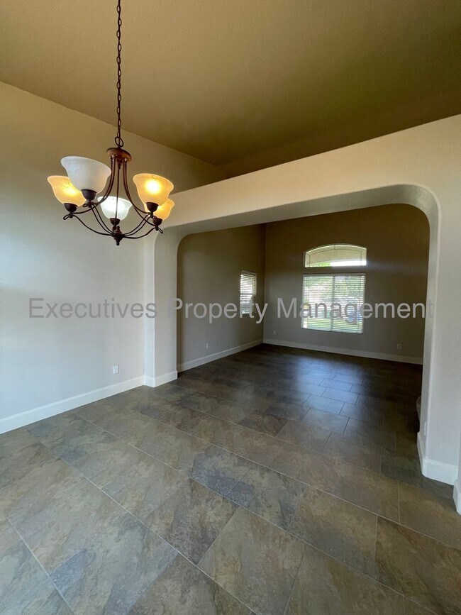 Building Photo - 11263 Mallard Cove Dr