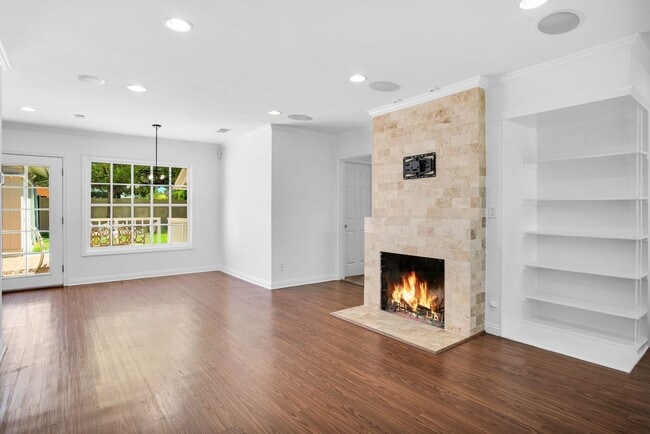 Foto del edificio - Stunning Northridge 4+2 Single Family House