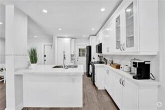 Building Photo - 4100 N 58th Ave
