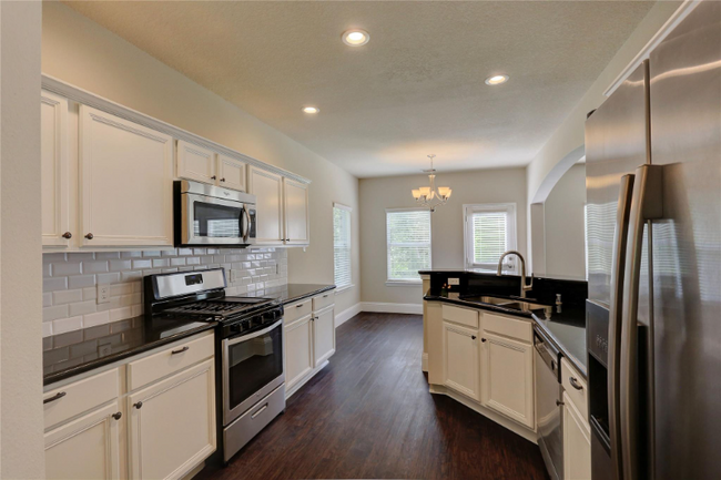 Building Photo - 10567 Sunflower Dr