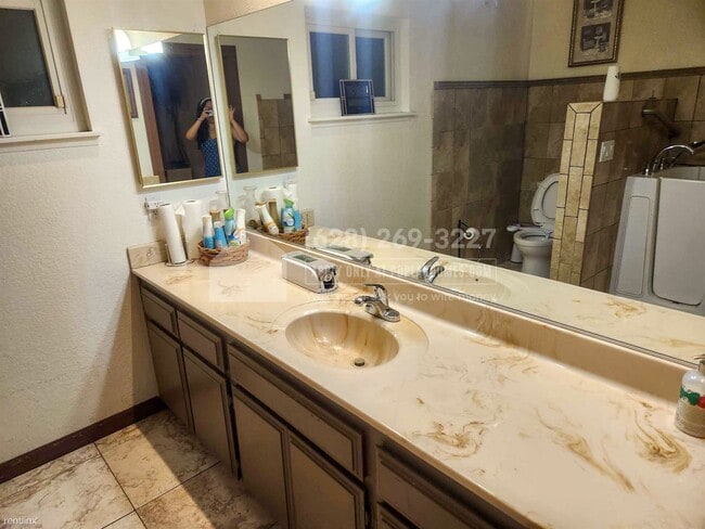 Building Photo - 2 br, 2 bath House - 15790 Tawney Ridge Ln -