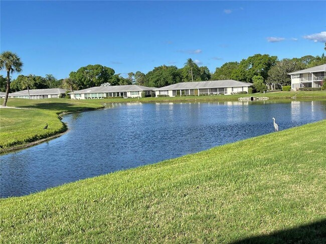 Building Photo - 6973 W Country Club Dr N