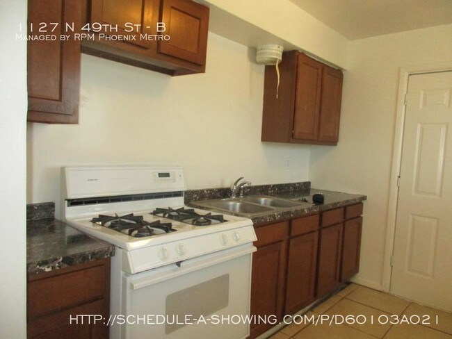 Building Photo - 2 bedroom in Phoenix AZ 85008-7302
